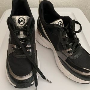 NEW Michael Kors Women Shoes Sneakers